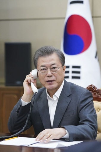 文대통령, UAE-이집트 정상과 통화…코로나19 대응, 순방 연기 설명
