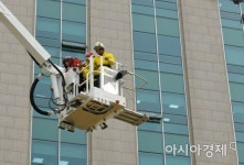 [포토] 농성 끝낸 형제복지원 피해자