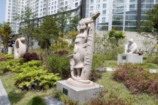 광주 동구, 예술의 거리 조각품 ‘재배치’