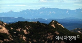 [포토] 선명하게 보이는 개성 송악산