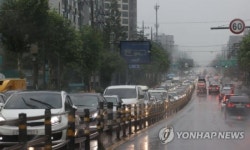 서울 동부간선·강변북로 주요도로 곳곳 교통통제 출근길 비상(상보)
