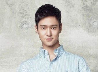 고경표, 유흥업소 방문 논란에 