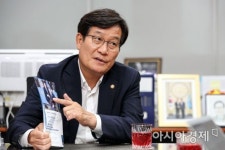 신동근 “재난지원금 기본소득 아냐…홍길동 아닌데 홍길동이라 부르는 꼴 이재명 겨냥