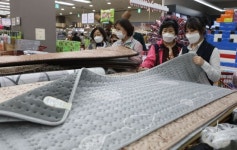 [포토] 롯데마트 광주월드컵점 ‘전기장판’ 인기