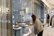 롯데百 광주, 해외명품 브랜드 확대 지속