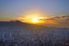 [포토]동대문구, 해맞이 명소 배봉산에서 바라본 2021년 첫 해 유튜브 공개