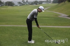 [김맹녕의 골프영어회화] 파4홀은 골프의 심장