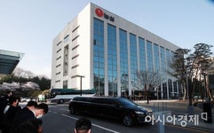 [포토] 농심 본사 떠나는 고 신춘호 회장
