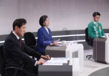 [종합] 박영선·오세훈 두번째 TV 토론에 엇갈린 평가…자살골 넣은 격 vs 네거티브 유감