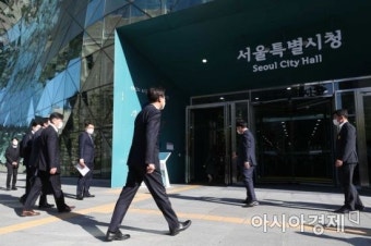 [포토]오세훈 시청 출근