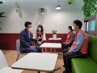 [포토]이승로 성북구청장 장애인의 날을 맞아 소통과 공감 시간 보내
