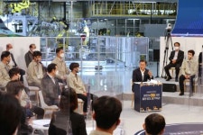文대통령 광주형 일자리, 채용 직원 70% 이상은 광주·전남 20~30대