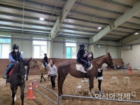 군위군, 홀스파크에서 학생승마체험 … 비용 전액 지원