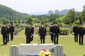 경기소방본부, 대전국립현충원 찾아 '순직소방관' 추모