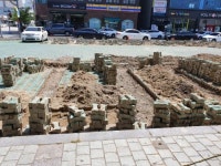 목포 평화광장 주차장, 수 개월째 공사 중…인근 상인 피해 호소