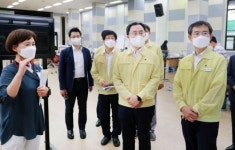 산업부 장관, 세종 변전소 방문…여름철 전력수급 점검
