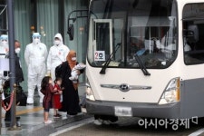 미라클 한국온 아프간인들,탈레반 처형 피해 가족 구해야 했다