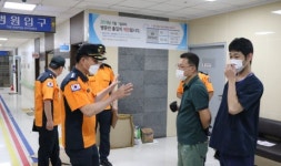 광주 서부소방서, 화재 안전점검 위한 요양병원 방문