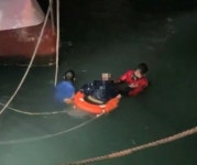 목포해경, 한밤중 해상에 빠진 익수자 2명 잇따라 구조