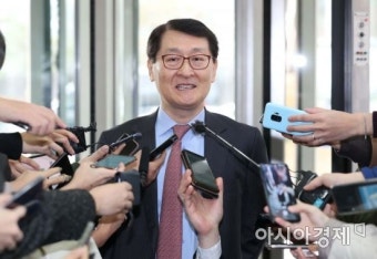 검찰, '신한카드 채용비리' 위성호 전 대표 불구속 기소… 前 인사팀장도 기소