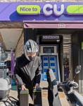 CU, 전기 오토바이 충전 서비스 시작…배터리 교환형 스테이션 오픈