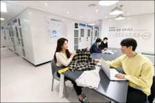 대형마트에 들어온 공유오피스…홈플러스 매장에 ‘카페24 창업센터’ 오픈