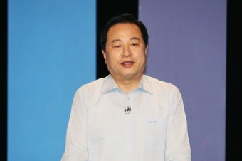 이재명 거취 놓고 당내 의견 분분…