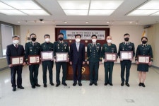 [포토] 중랑구 ‘사가정51길’ 특화거리 준공...광진구 벚꽃길 함께 걷기대회’ 개최