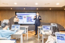 박성수 송파구청장, 송파쌤 미래교육 현장 찾은 까닭?