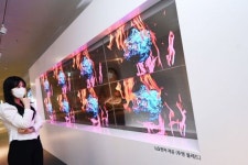 LG전자, DDP에 투명 올레드 사이니지 미디어아트 전시