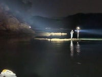 앗! 한밤중 조개 잡다 떠내려 간 보트 … 사천해경, 무인도 고립된 40대 남성 구조