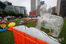 [포토]독서가 흐르는 서울광장