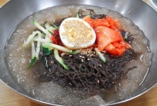 김해 냉면 맛집 다녀온 60대 남성 숨져 … 달걀 지단서 ‘살모넬라 식중독균’ 검출