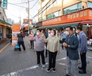 박희영 용산구청장, 수방시설 점검 민선 8기 시작...용문시장도 방문