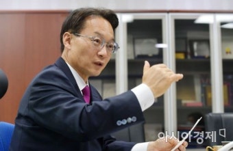 조해진 