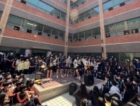 점심시간? 끼 펼칠 시간! … 부산 금명중학교, ‘런치 콘서트’ 개최
