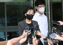 박순애 7세 입학 땐 교과과정 바꾸고 8시까지 돌봄 고려
