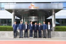 김장호 구미시장 “차세대 반도체” 선도 기업 방문 … 한국반도체산업협회 부회장, 금오공대 총장 동행