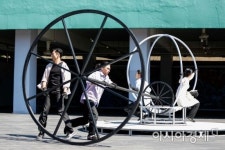 [포토]서커스 캬바레 공개