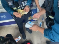 세차비 뽑으러 현금지급기 찾은 베테랑 경찰관에 딱 걸린 보이스피싱 현금수거책