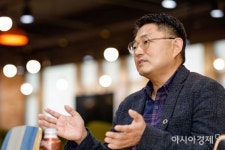 [인생3막 기업]어르신도 쉽게 배우는 착한 키오스크…신준영 캐어유 대표 디지털 문해 교육 중요