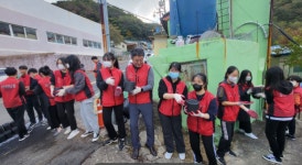 그들 이마엔 땀과 ‘검댕이’ … 부산 연제고, ‘연탄’ 같은 따뜻한 나눔 8년째