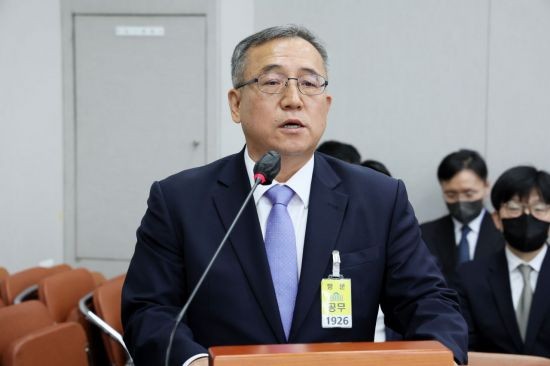 윤석열 대통령 체포 영장 집행 불발, 대통령 관저서 경호 인력 벽 세워
