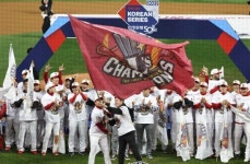 SSG 한국시리즈 정상 정복…무결점 와이어 투 와이어 우승(종합)