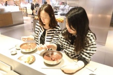 롯데百 광주점 추운 겨울에 따뜻한 동지팥죽 어때요