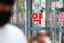 중국으로 보냅니다 약국·편의점 돌며 의약품 싹쓸이