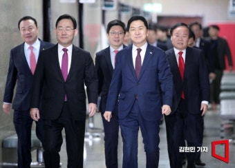 [포토] 김기현號 신임 사무총장에 이철규…부총장엔 박성민·배현진