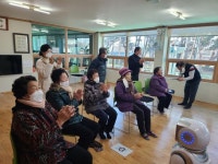 남해군, 경로당에 스마트 로봇 귀염둥이로 인기