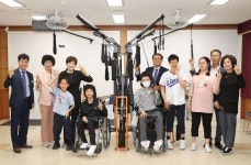의료기기 기업 젬텍, 대구성보학교에 ‘다기능 운동기구’ 기증