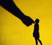 게임기 줄게 초등생 2명 유인해 성관계한 남성 6인…솜방망이 처벌 논란